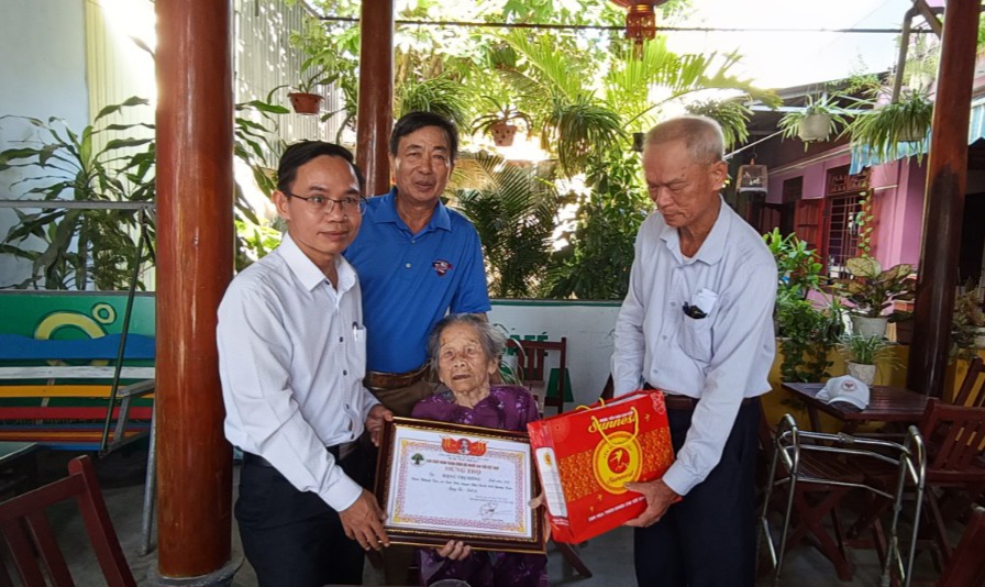 Phú Ninh: Chúc thọ, mừng thọ 1.754 người cao tuổi